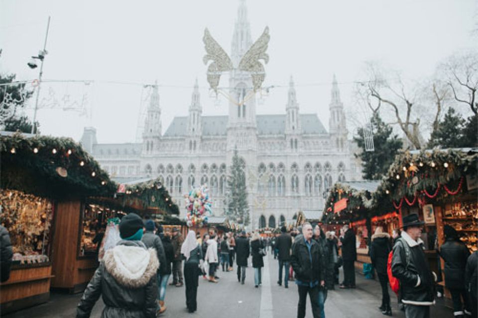 Cosy Vienna Christmas Markets Await You